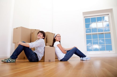 Careful packing of fragile items for house removals in Bedfordpark