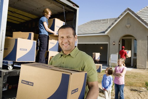 Moving day essentials for flat removals in Bedfordpark